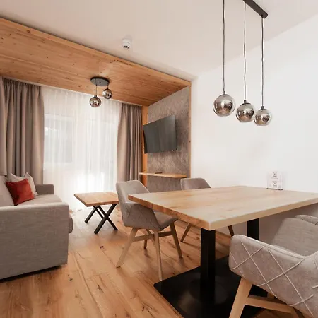 Апартаменти A Casa Amethyst *