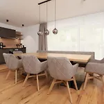 Apartment A Casa Amethyst