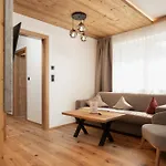 Apartment A Casa Amethyst
