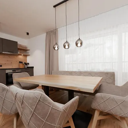 Apartment A Casa Amethyst