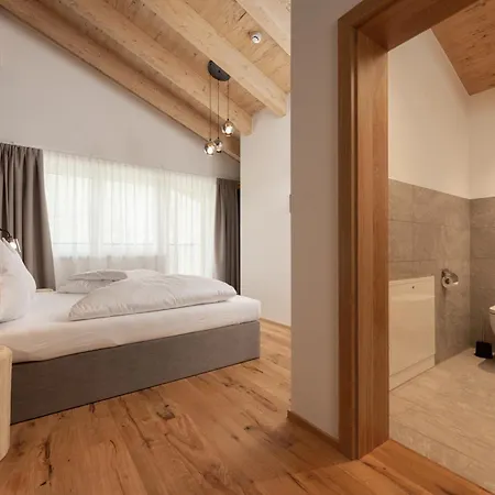 Apartment A Casa Amethyst